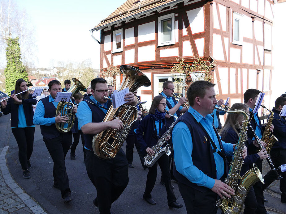 Feier der 1. Heiligen Kommunion in Sankt Crescentius (Foto: Karl-Franz Thiede)